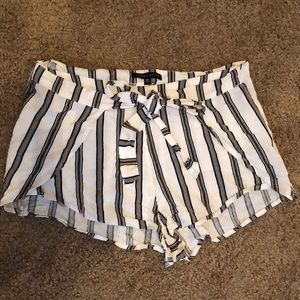 Kendall and Kylie black and white striped shorts